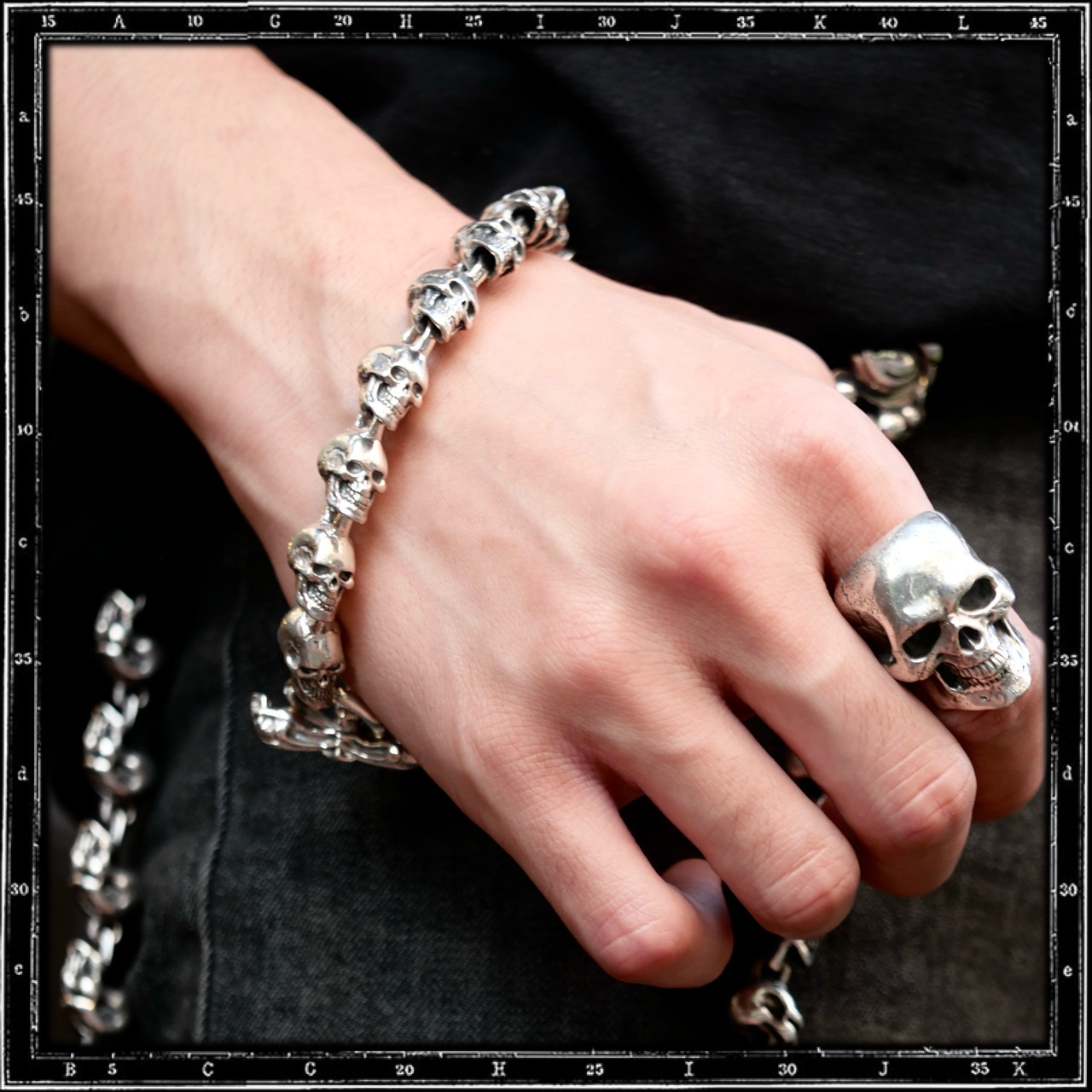 MONASTERY SKULL BRACELET | クレイジーピッグ公式オンラインストア MONASTERY SKULL BRACELET | クレイジーピッグ公式オンラインストア