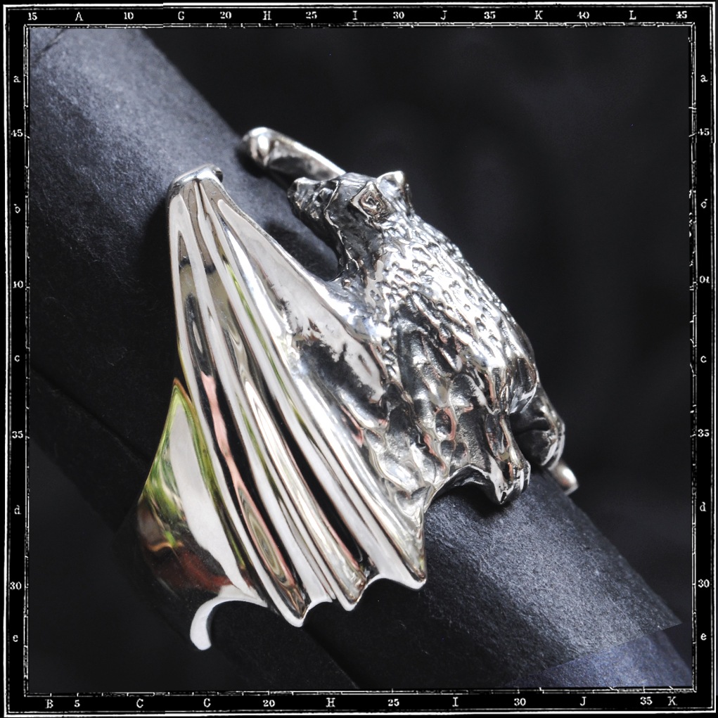 BAT RING