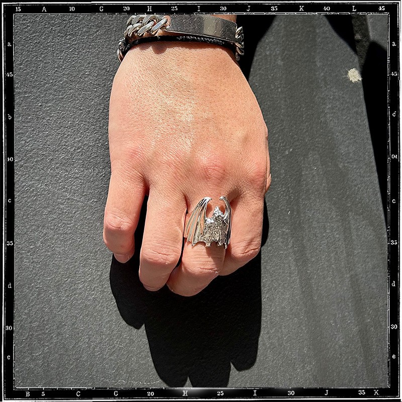 BAT RING