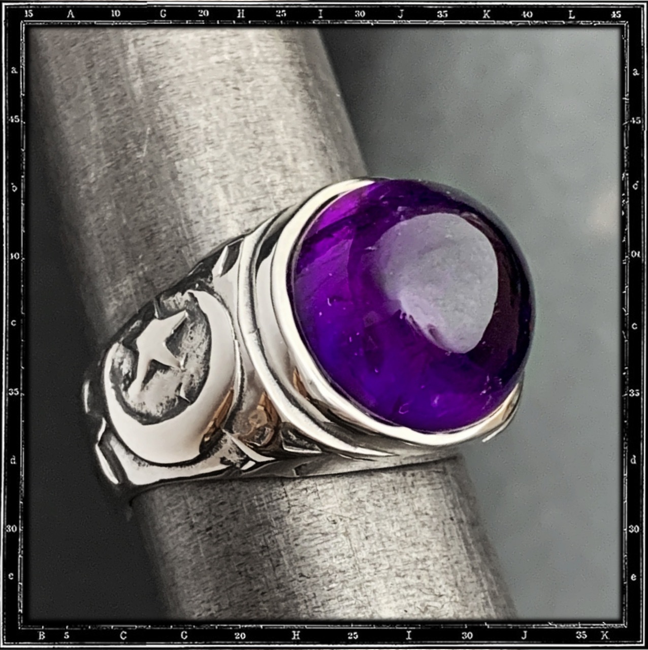NIGHT AND DAY STONE RING