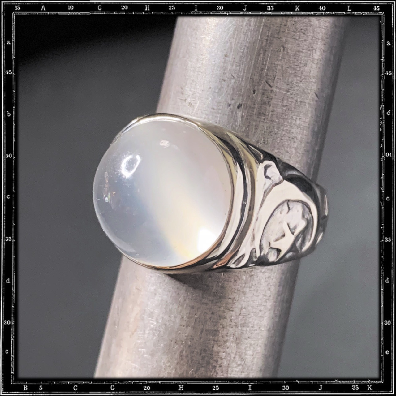 NIGHT AND DAY STONE RING