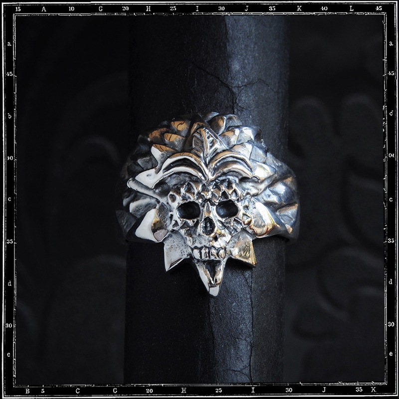 MAYAN TEMPLE SKULL RING