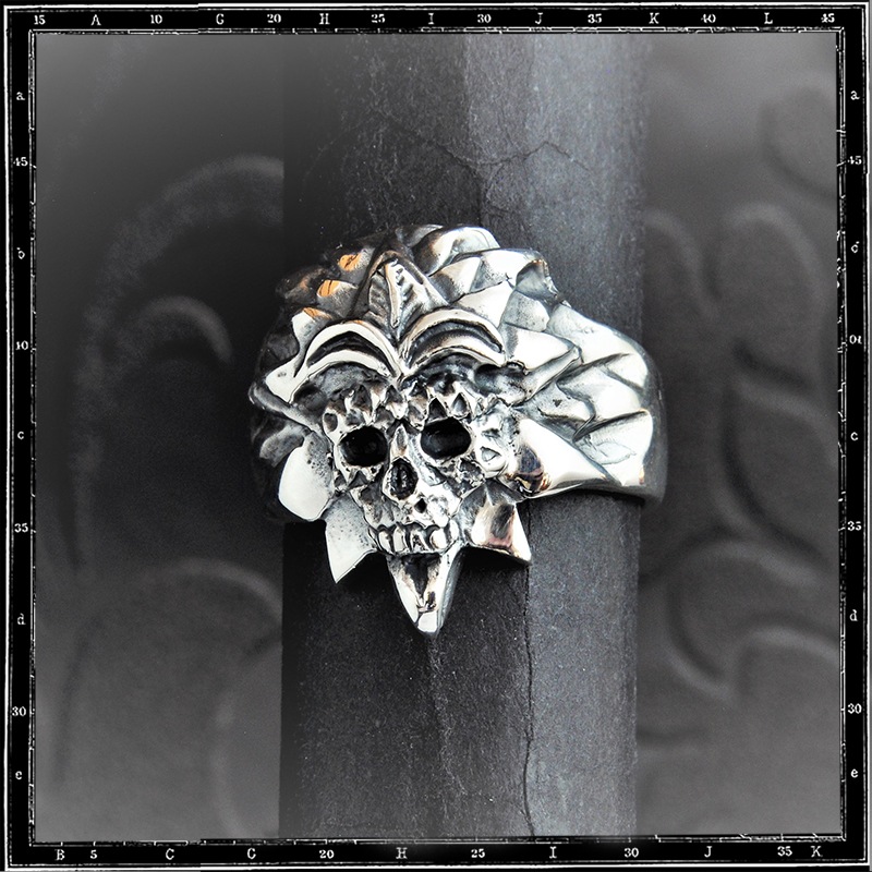 MAYAN TEMPLE SKULL RING