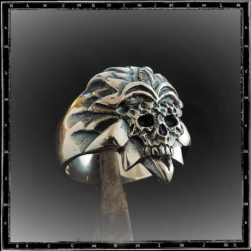 MAYAN TEMPLE SKULL RING