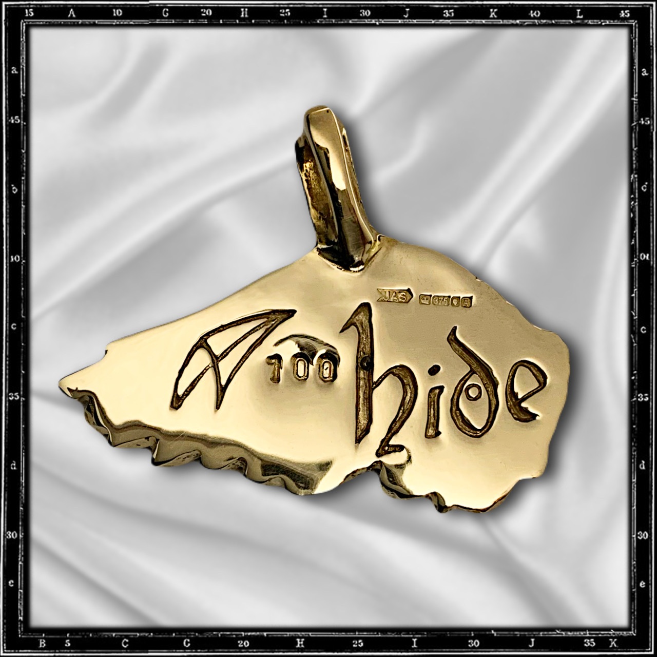 DICE WING PENDANT GOLD EDITION