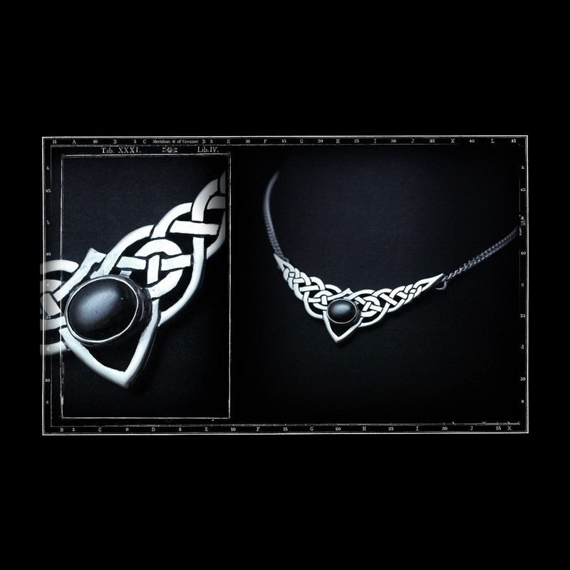 CELTIC AND STONE PENDANT WITH CHAIN