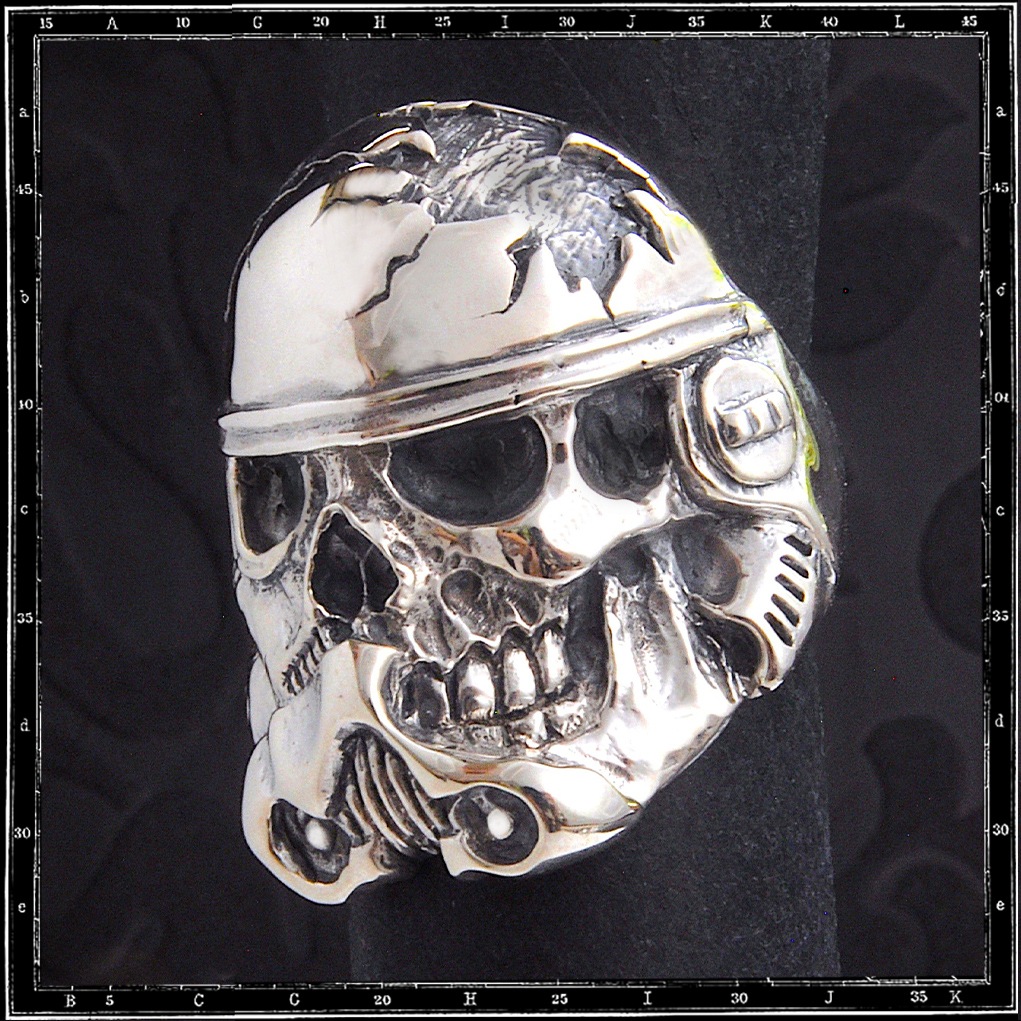 SKULL WARS SKULL RING