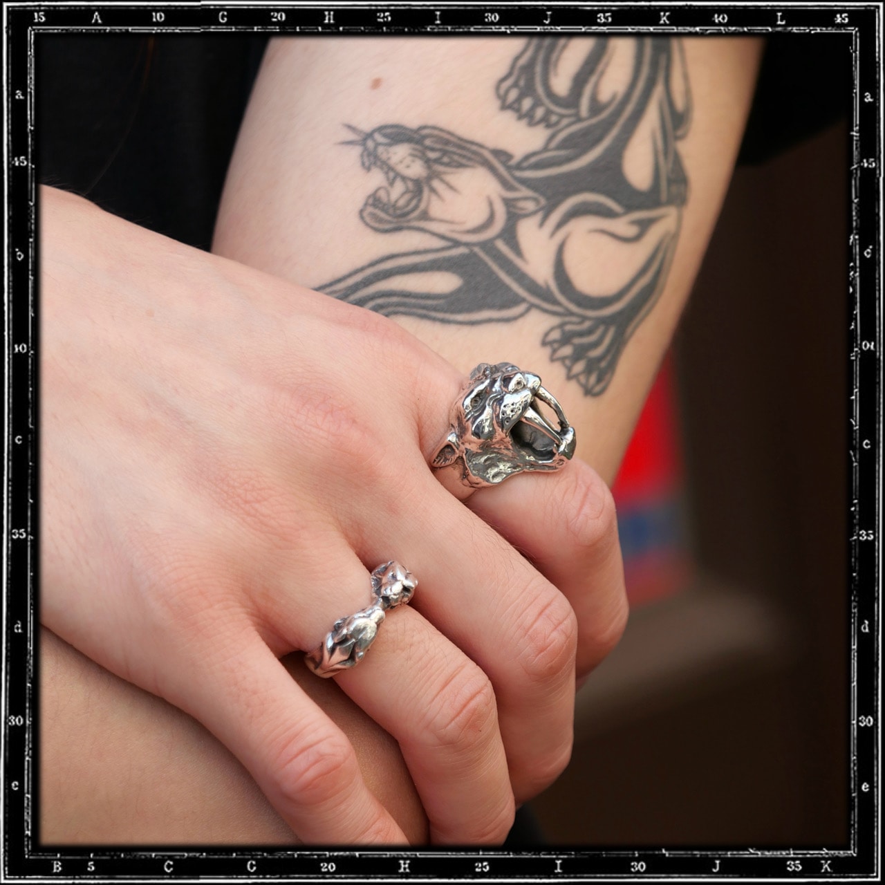 SABER TOOTH TIGER RING | クレイジーピッグ公式オンラインストア