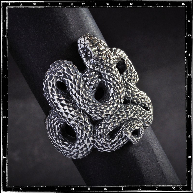 VIPER SNAKE RING