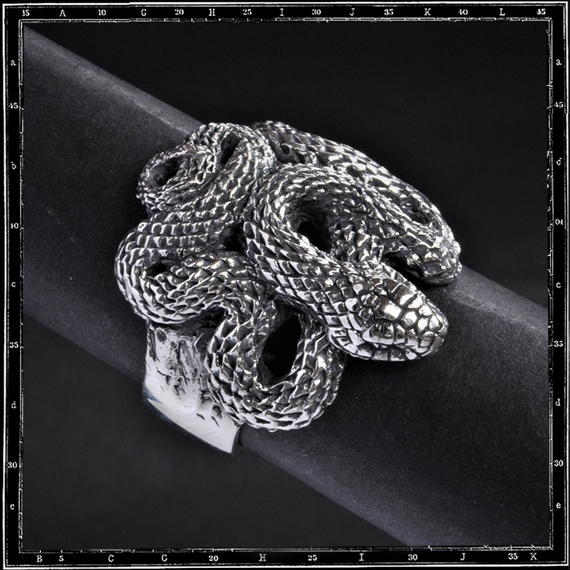 VIPER SNAKE RING