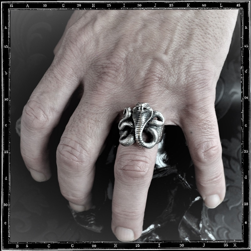COBRA RING