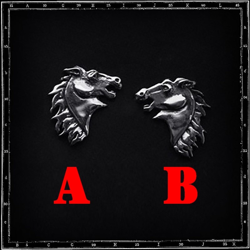 HORSE HEAD STUD EARRING