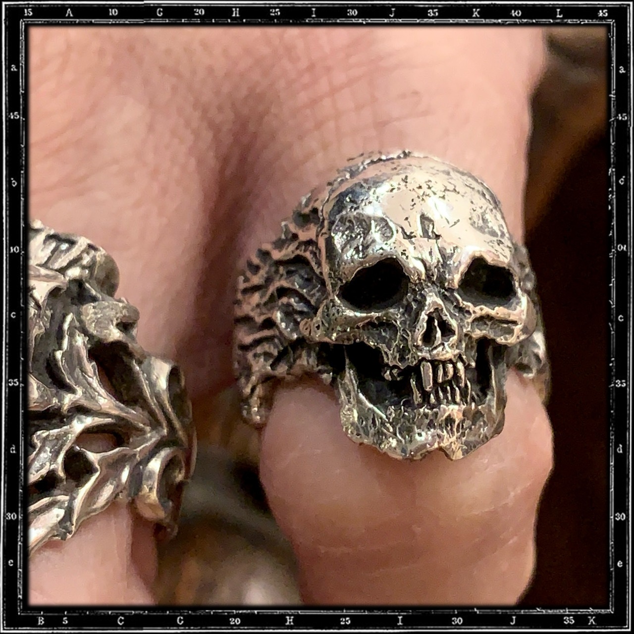 BANSHEE SKULL RING