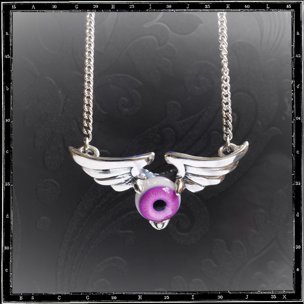 WINGED BALL EYE NECKLACE
