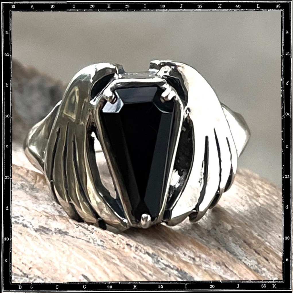 COFFIN STONE RING