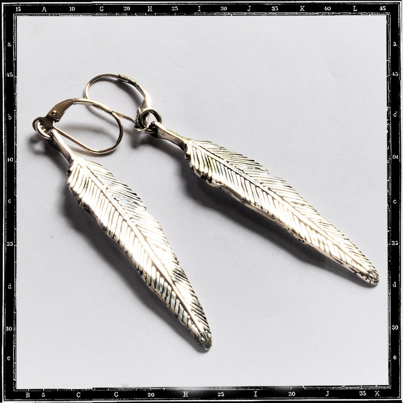 FEATHER EARRINGS - MEDIUM