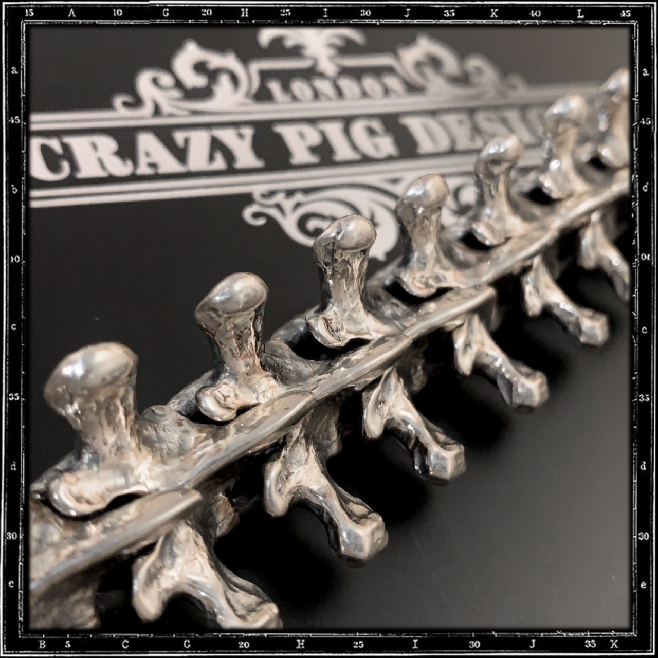 SPINE LINK BRACELET - LARGE