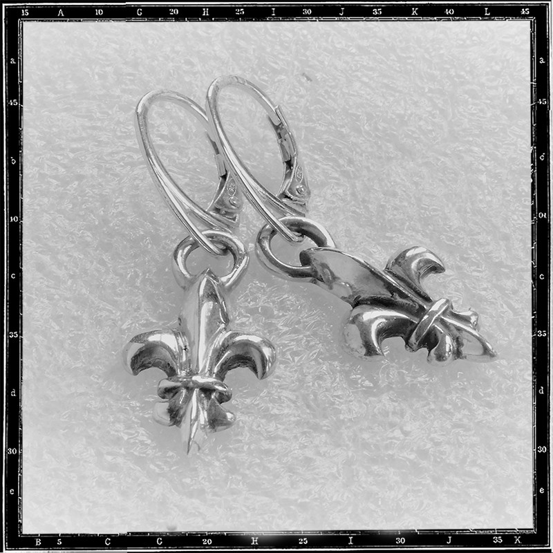 FLEUR DE LYS DROP EARRINGS