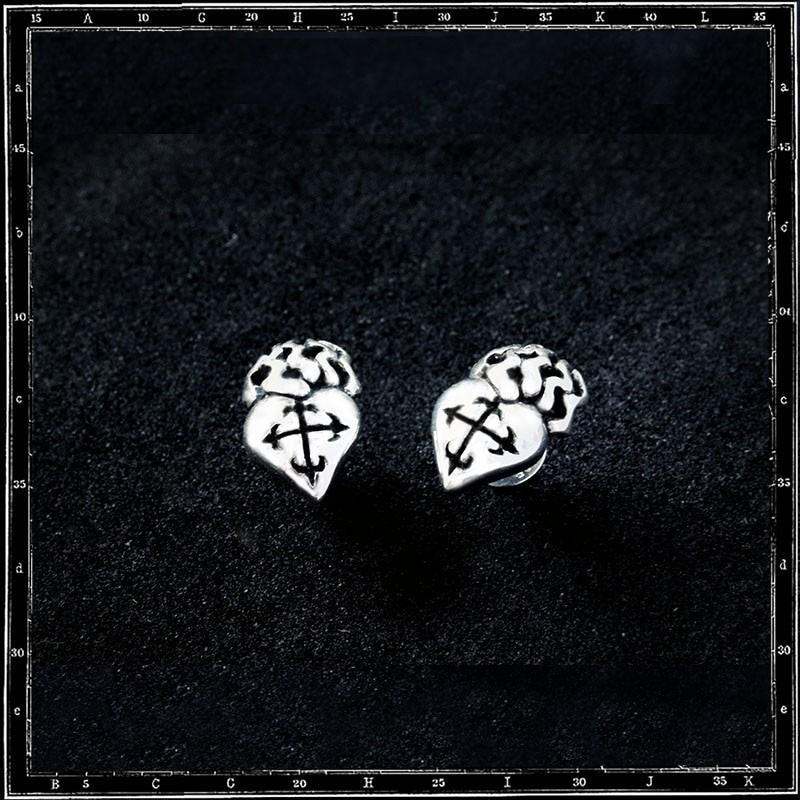SACRED HEART STUD EARRING