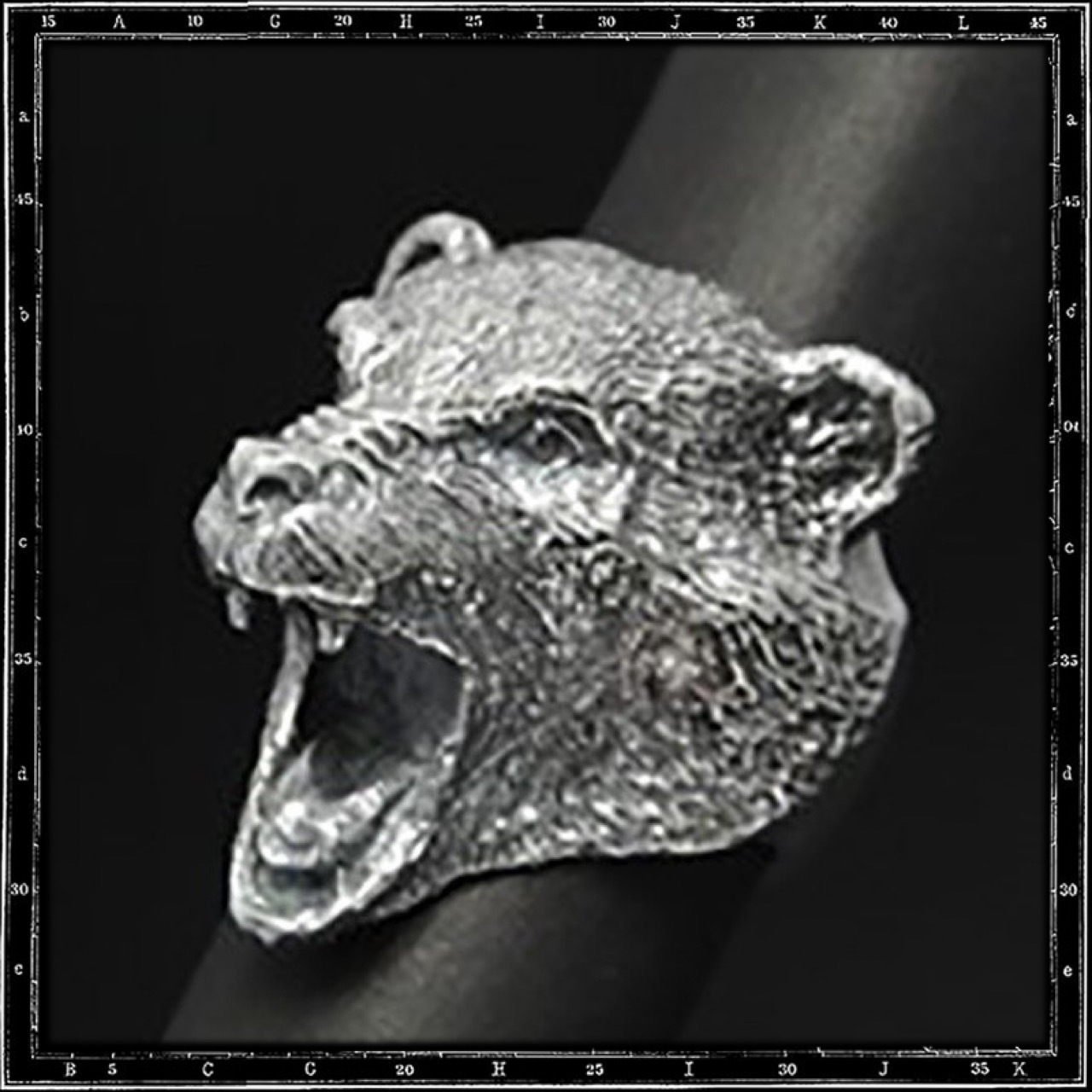 BEAR HEAD RING