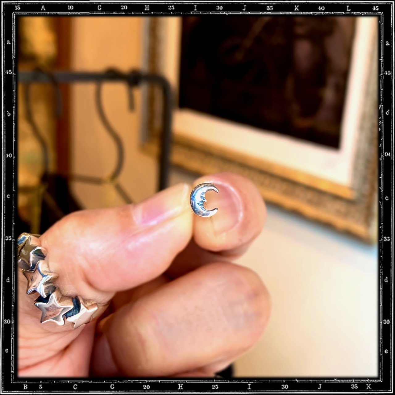 MOON STUD EARRING - FACE