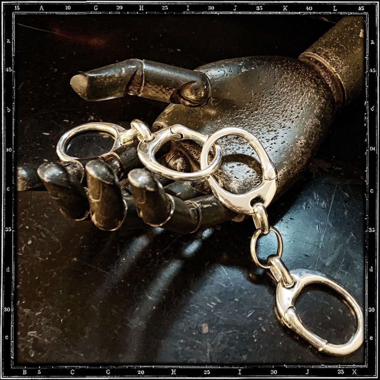 HANDCUFF BRACELET - LARGE