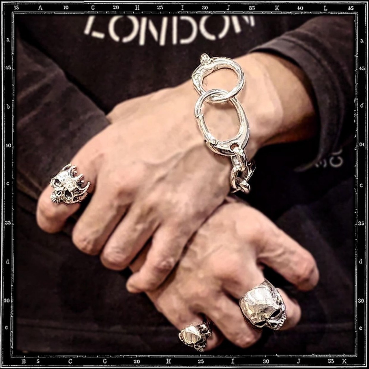 HANDCUFF BRACELET - LARGE