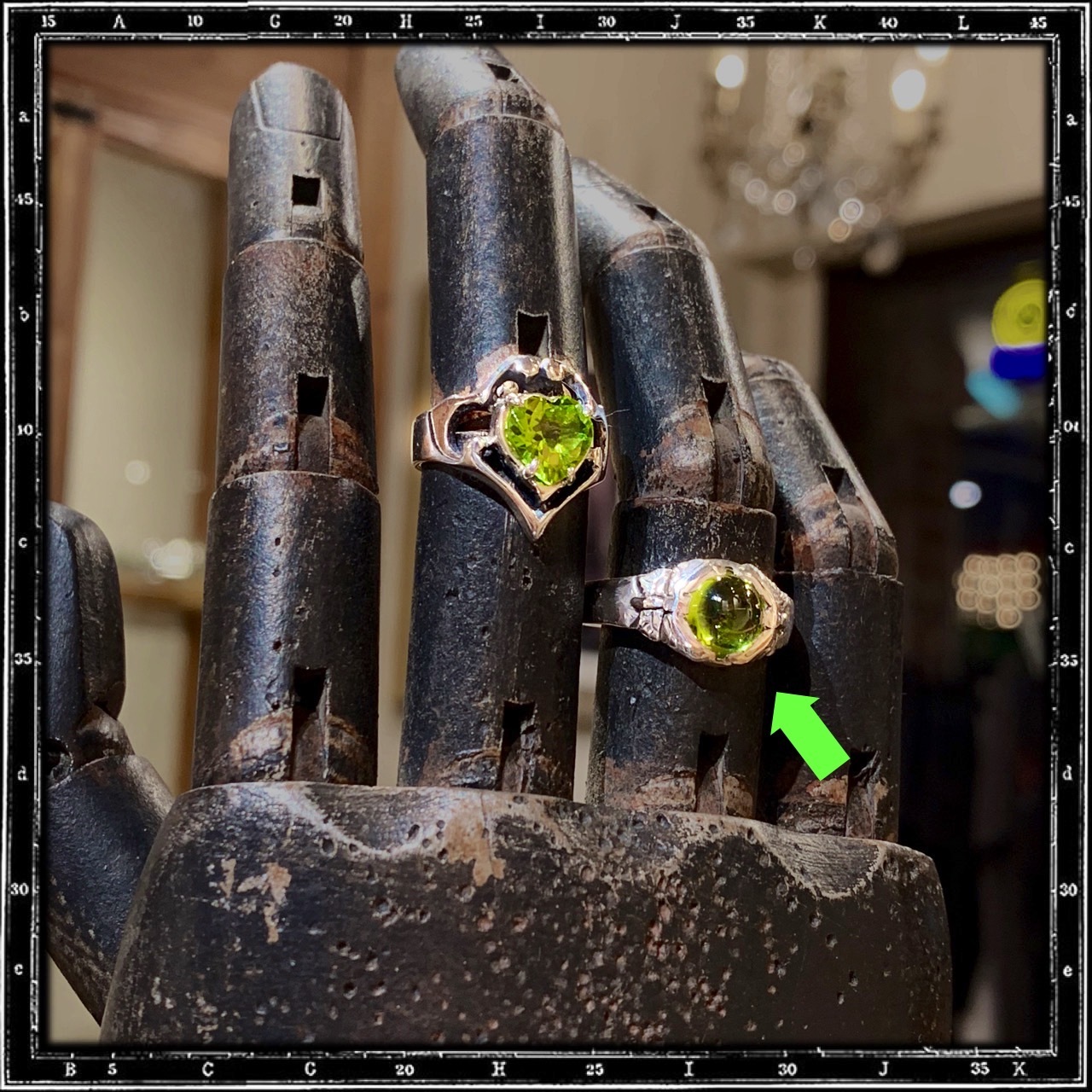 TWO BUTTERFLIES STONE RING