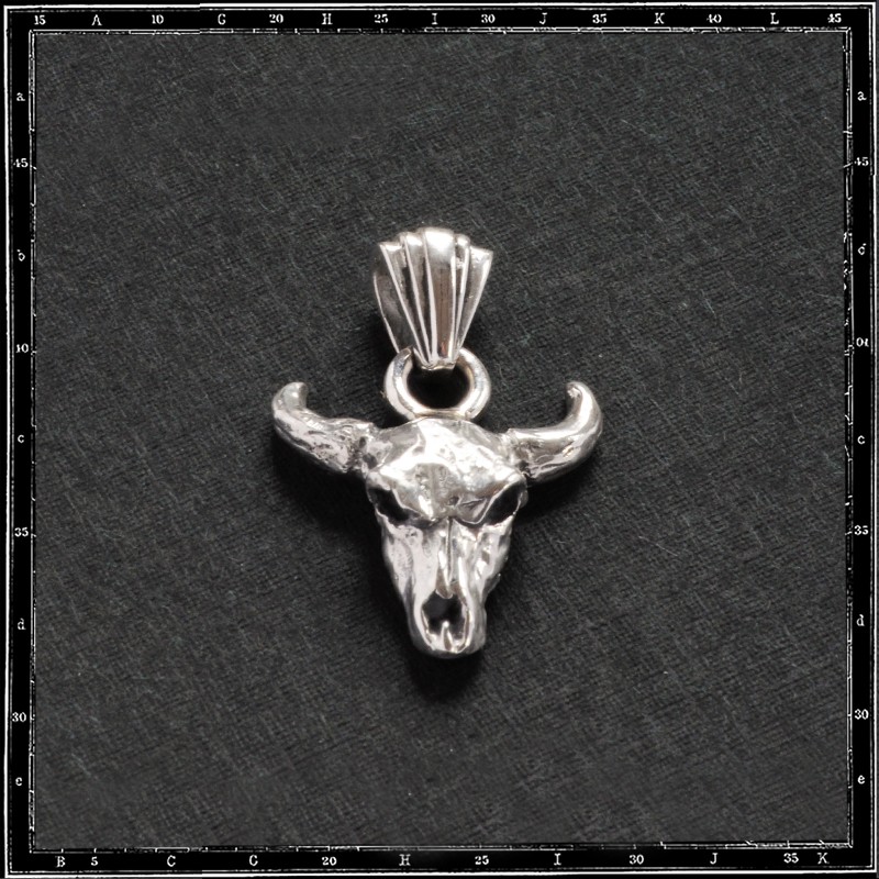 COW SKULL PENDANT - SMALL
