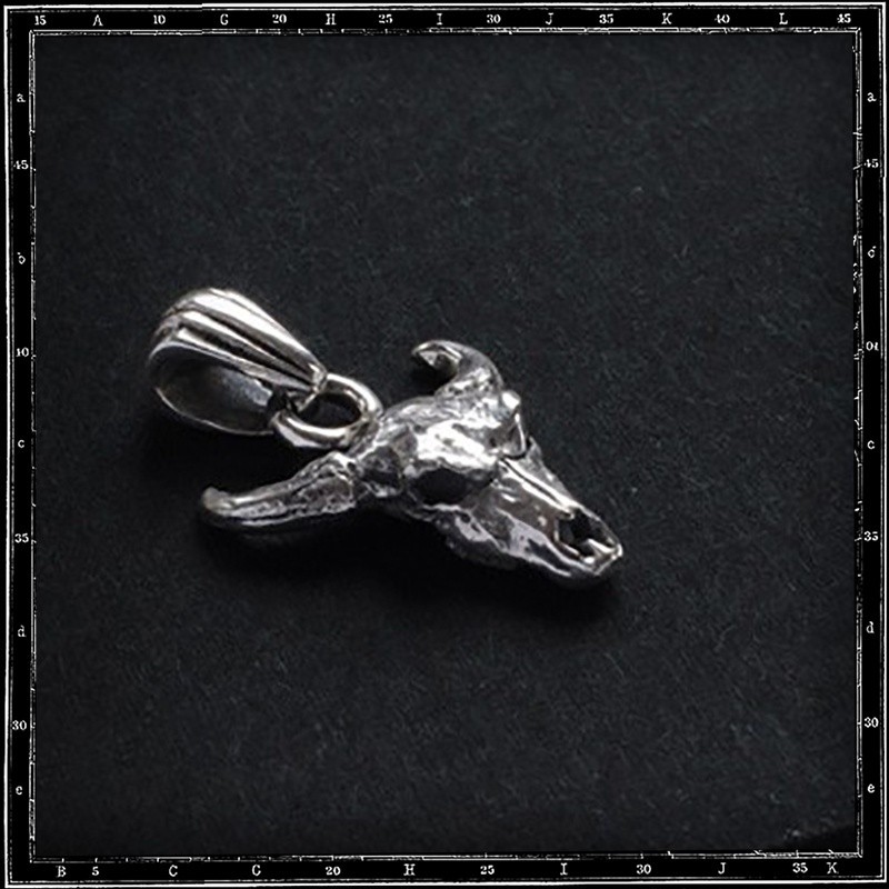 COW SKULL PENDANT - SMALL