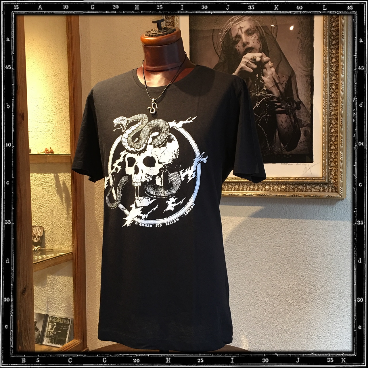 SKULL & SNAKE T-SHIRT