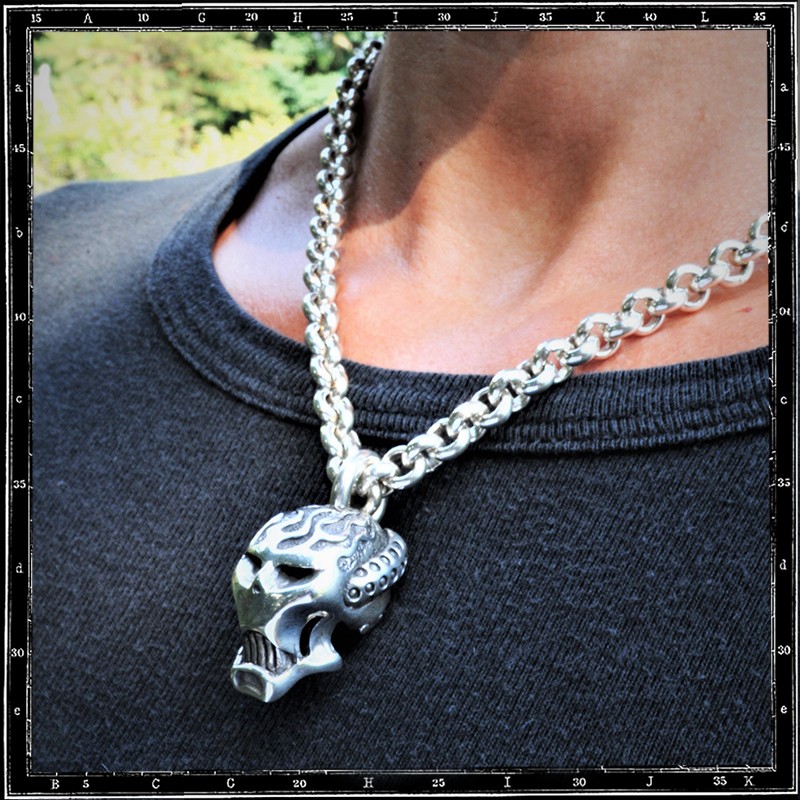 HOT ROD SKULL PENDANT