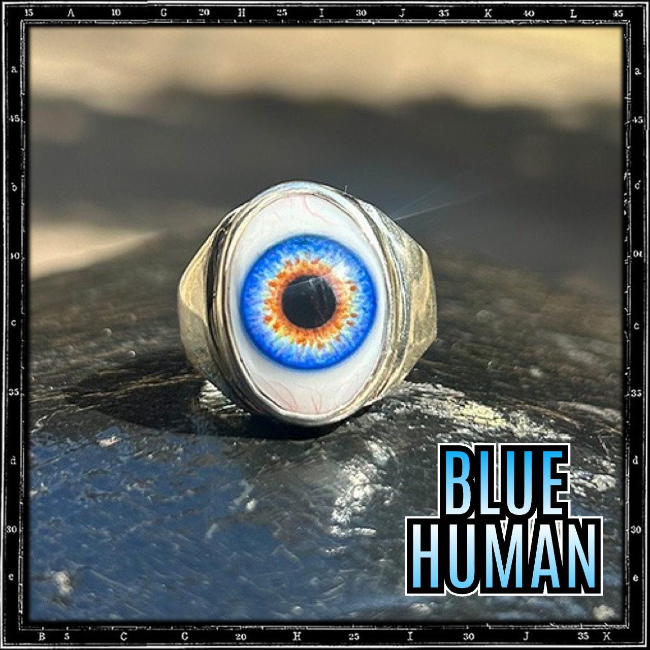 PLAIN EYE RING - VERTICAL