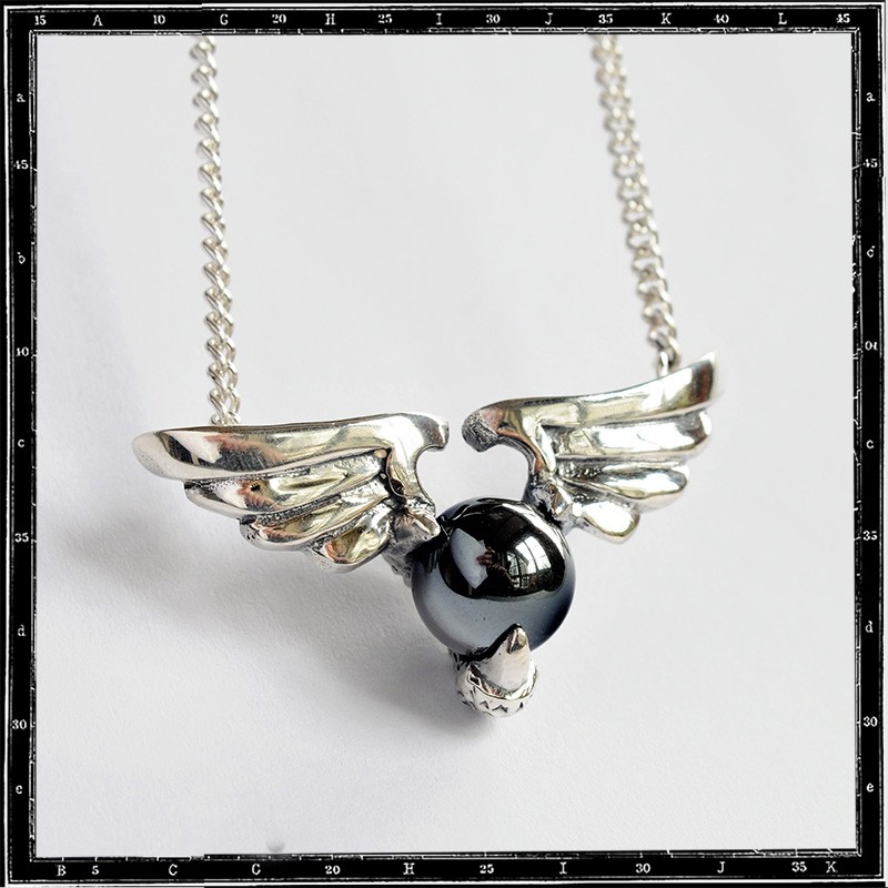 WINGED BALL STONE NECKLACE