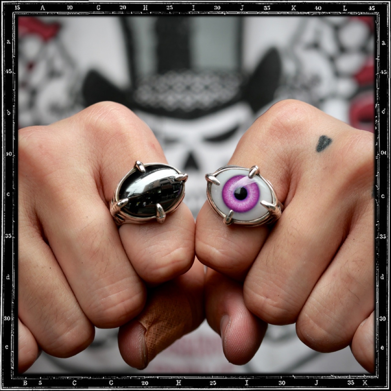 FOUR CLAWS STONE RING