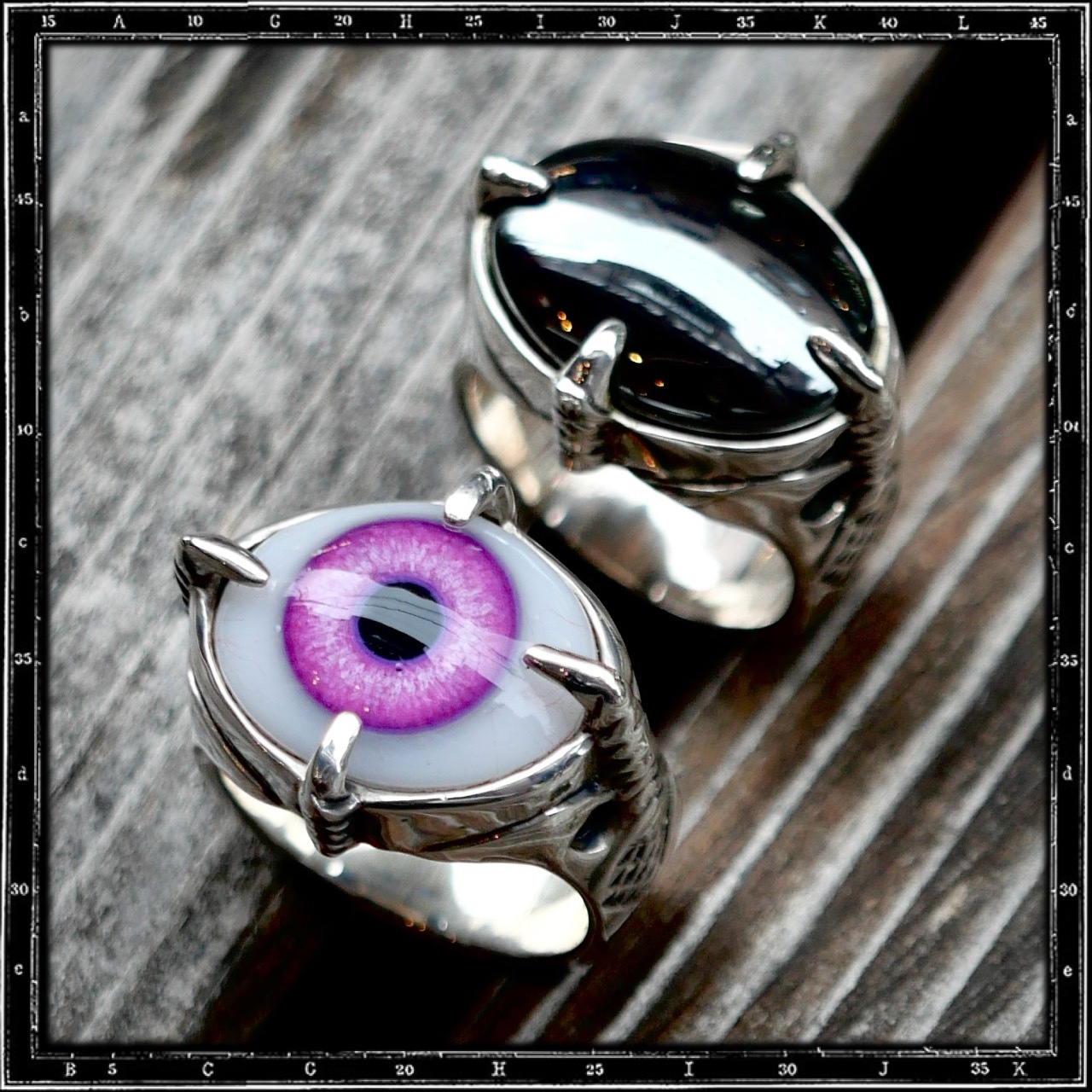 FOUR CLAWS STONE RING