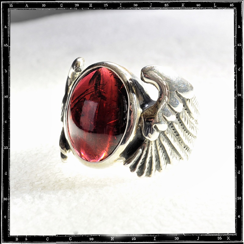 LARGE WINGS STONE RING