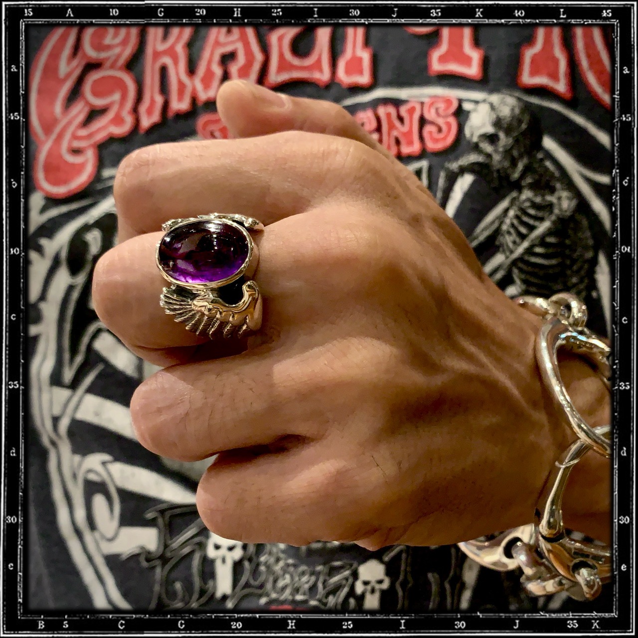 LARGE WINGS STONE RING