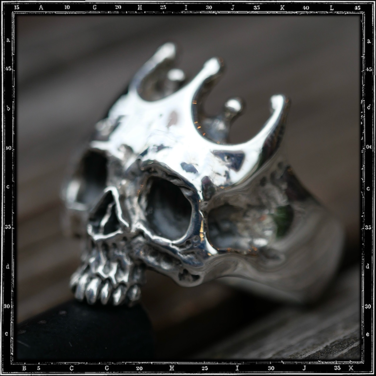 SURVIVAL SKULL RING