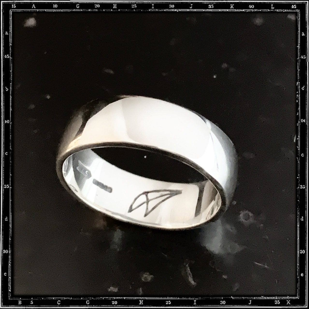 LOW 'D' PLAIN BAND RING