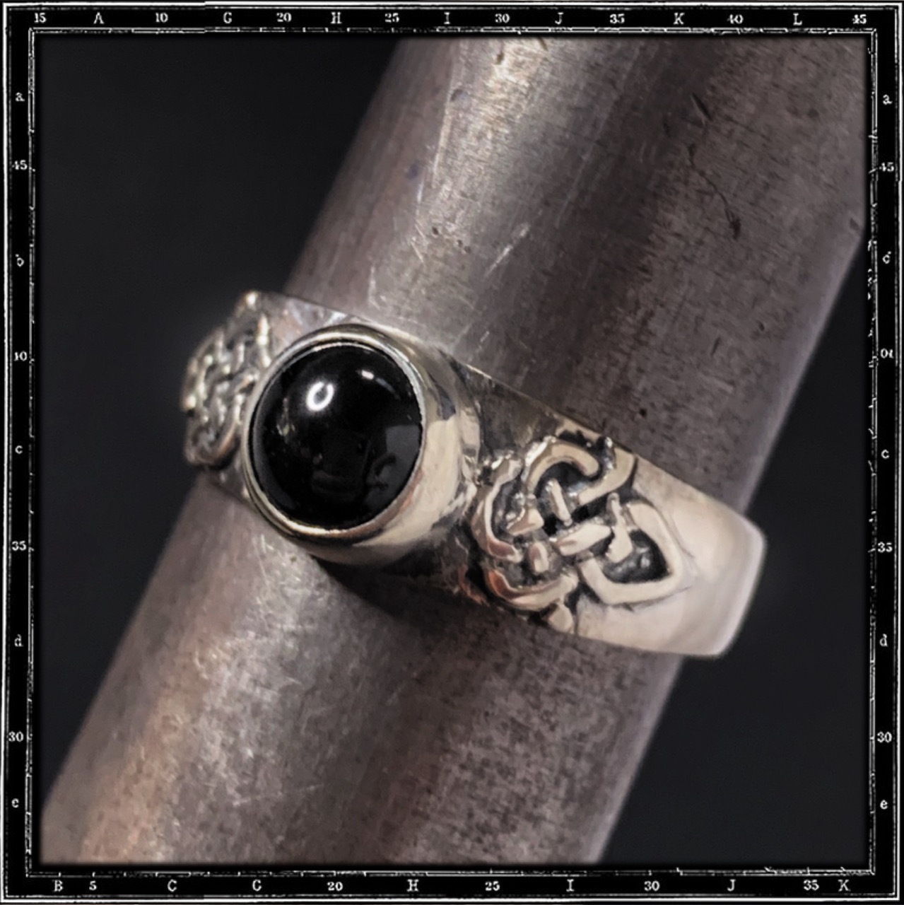 CELTIC STONE RING - MINI (6mm)