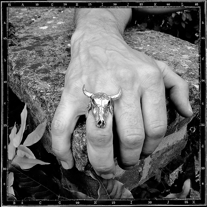 COW SKULL RING - LARGE
