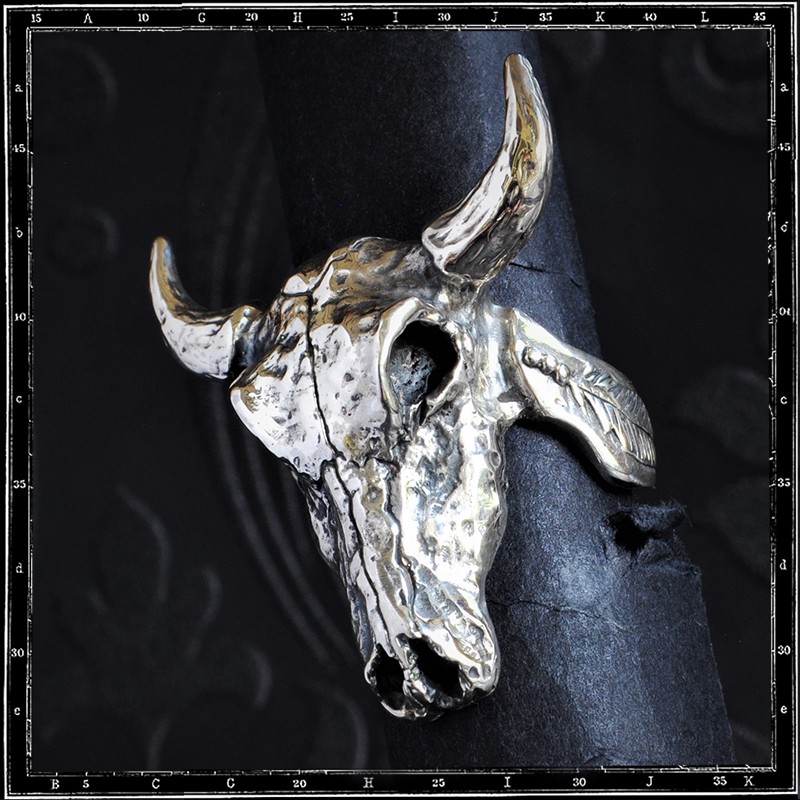 COW SKULL RING - LARGE