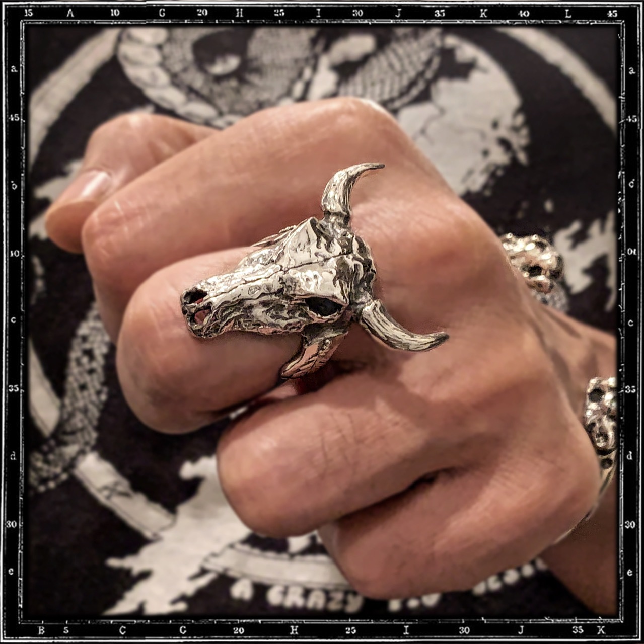 COW SKULL RING - LARGE