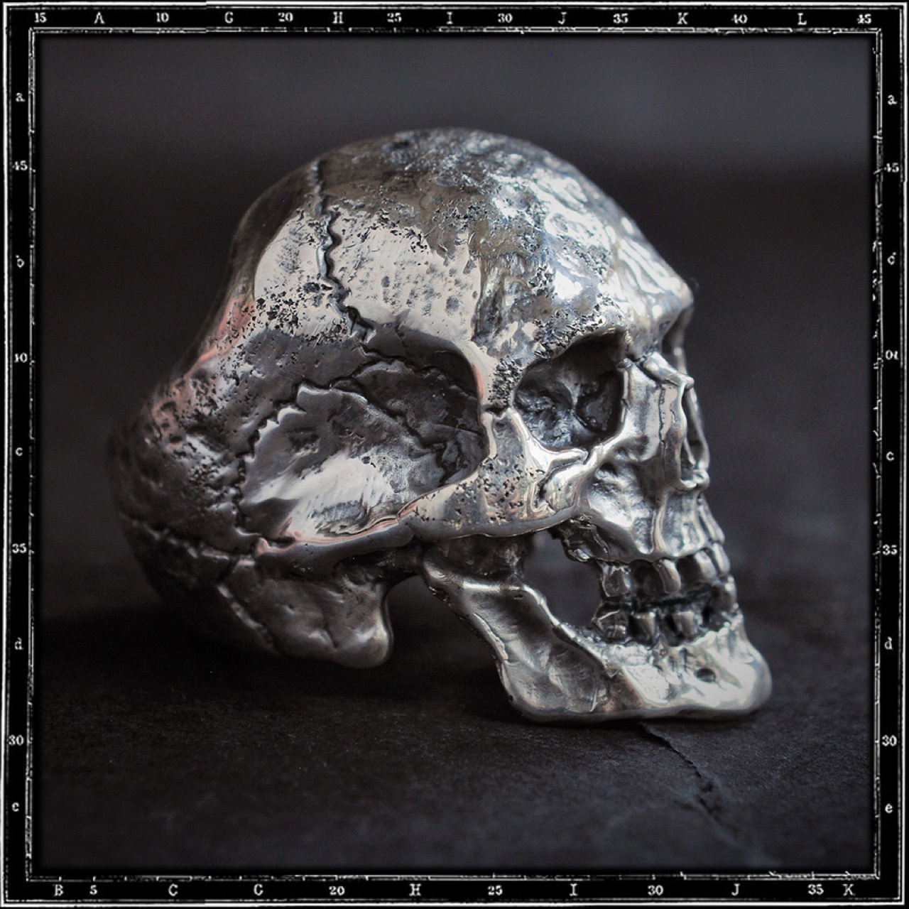 LOST SKULL RING