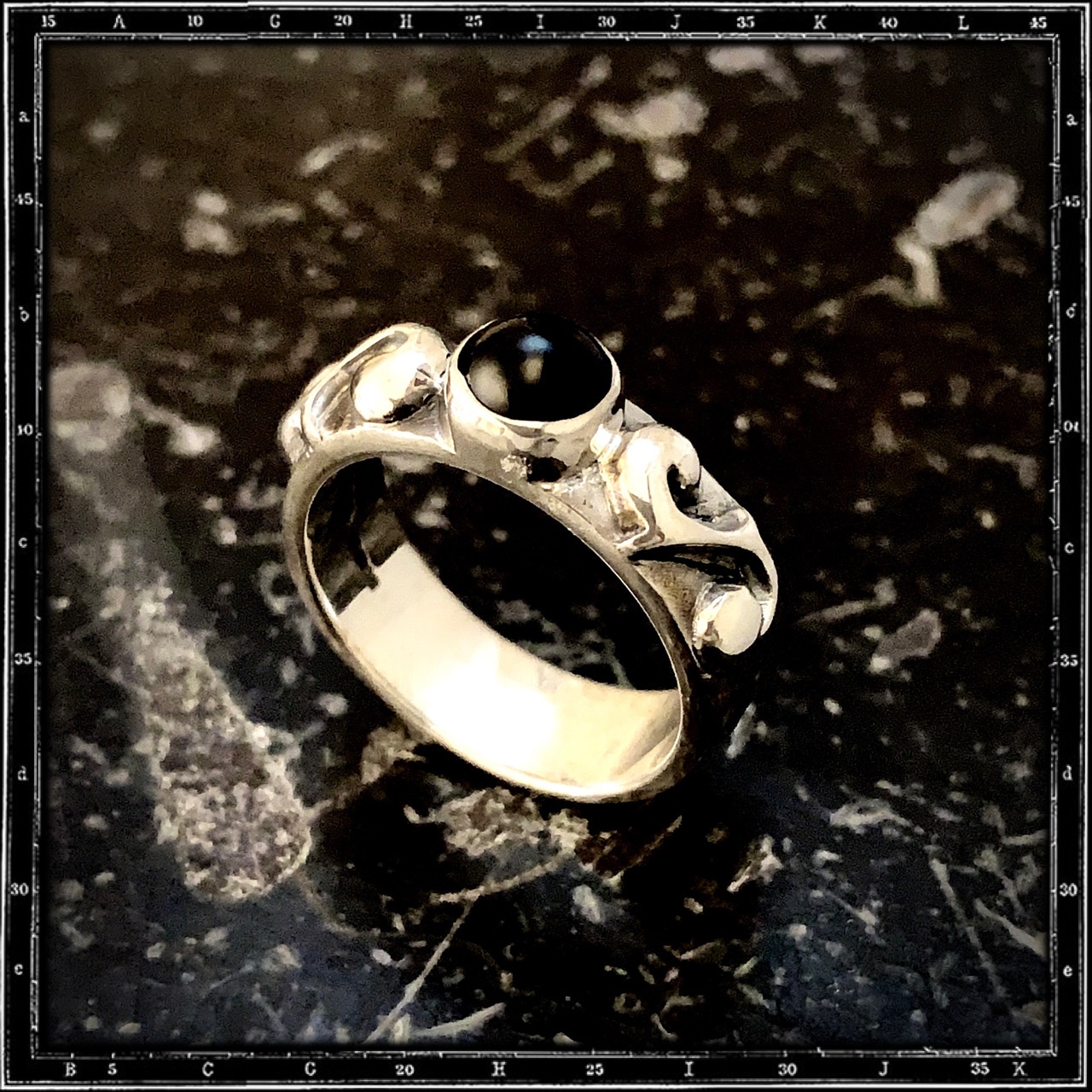 TWO SCROLLS STONE RING