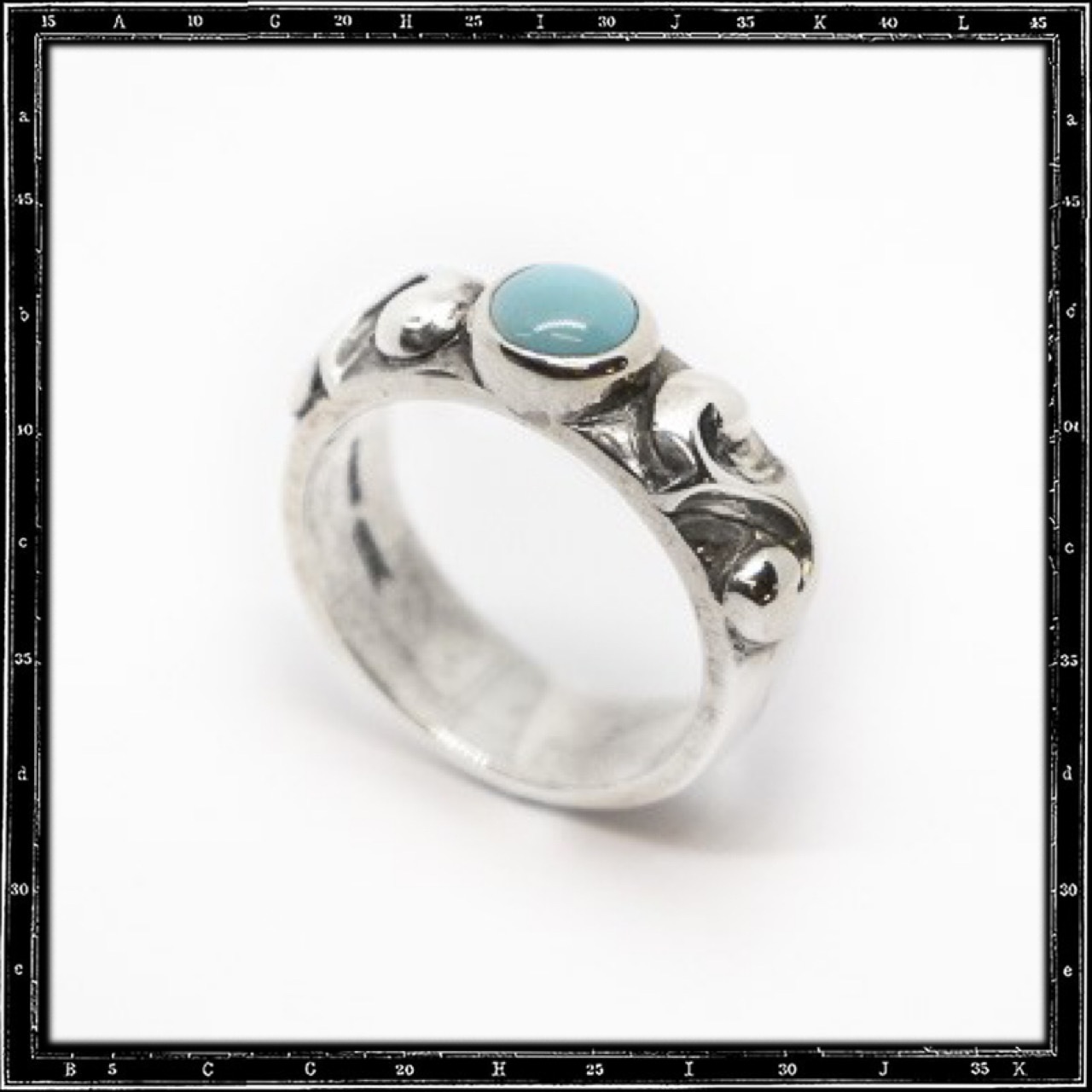 TWO SCROLLS STONE RING