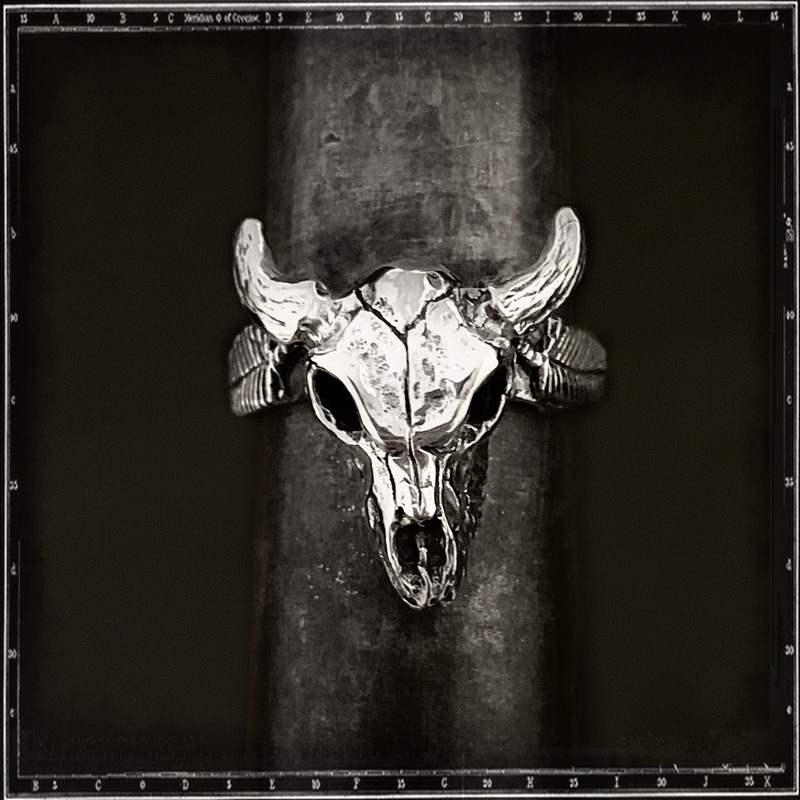 COW SKULL RING - SMALL