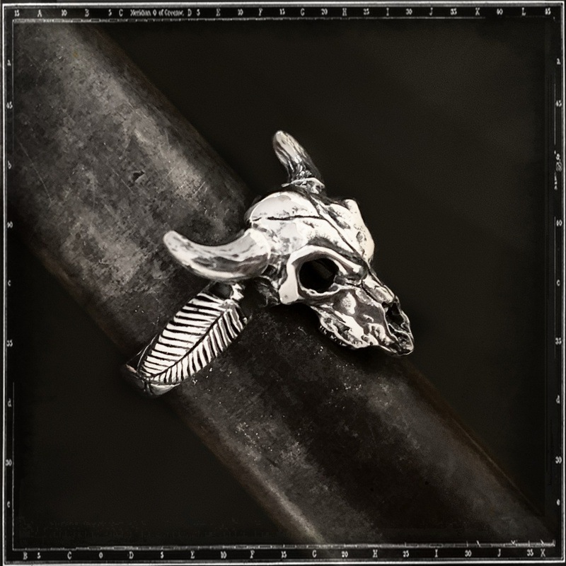 COW SKULL RING - SMALL