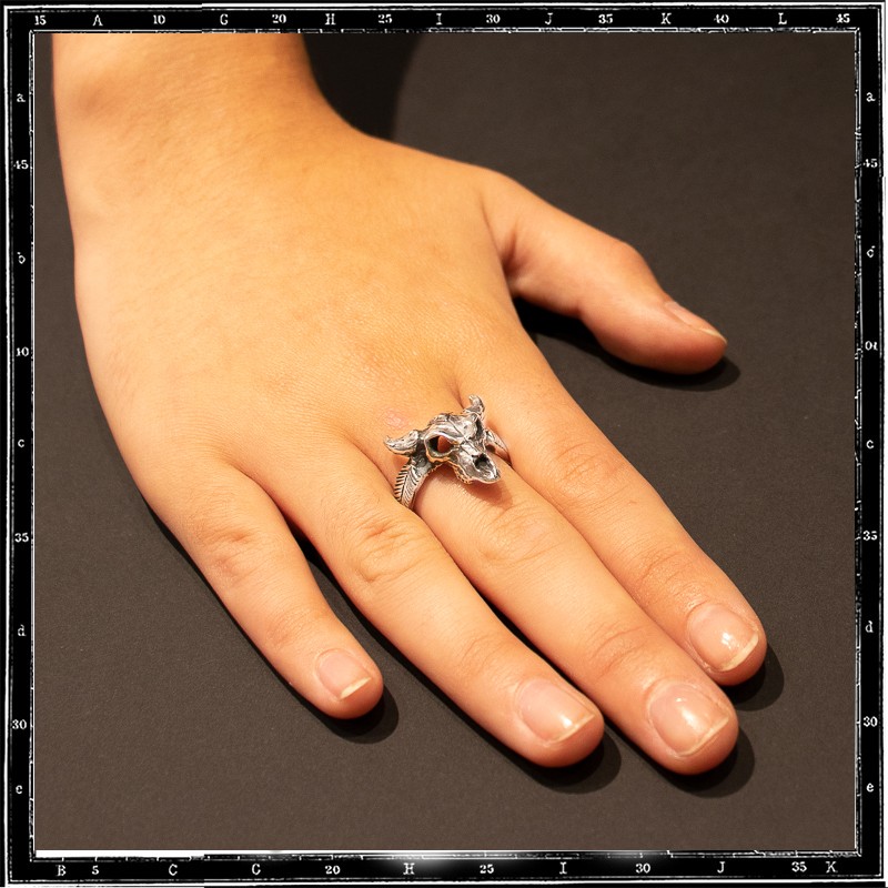 COW SKULL RING - SMALL